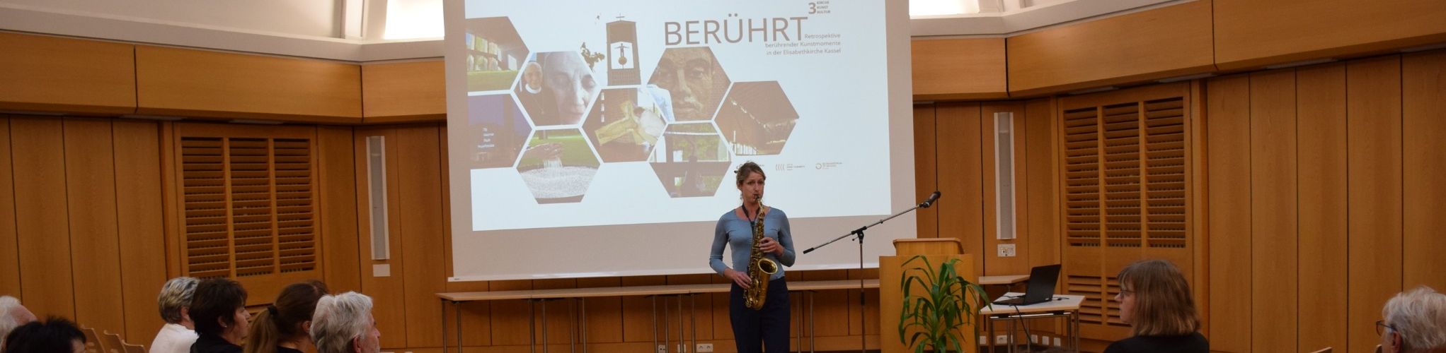 Vernissage zu BERÜHRT³KircheKunstKultur 