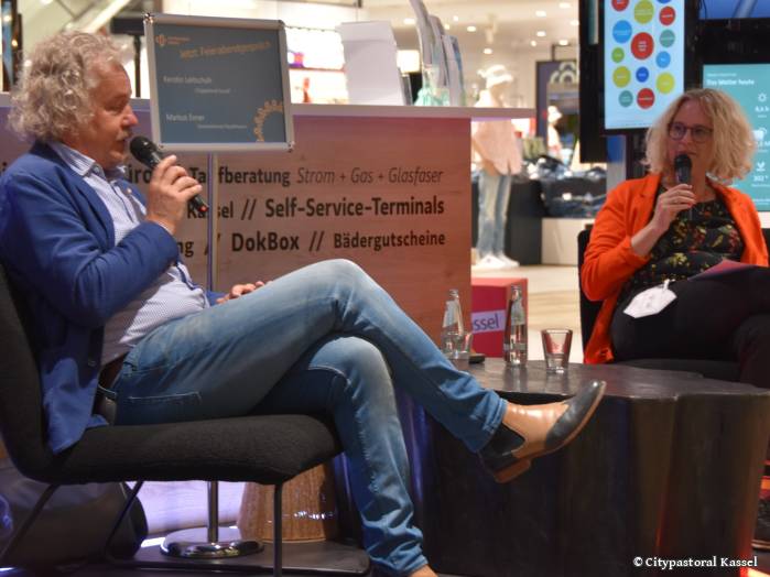 Markus Exner beim Feierabendgespräch der Citypastoral Kassel